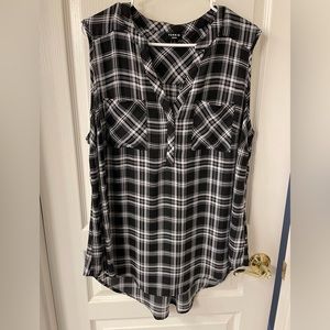 Torrid Harper top size 1 black plaid